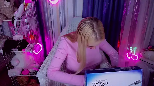 CeaneLino online show from 04/01/26, 04:37