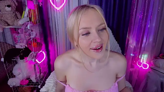 CeaneLino online show from 04/10/26, 05:28