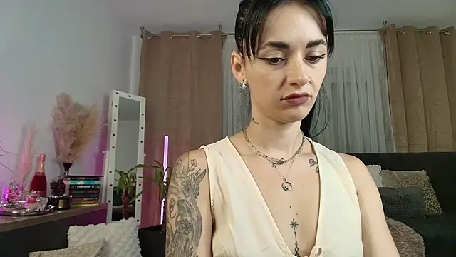 JacquelineHex online show from 07/12/26, 02:13