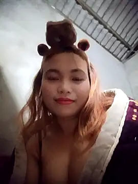 Snapshot of Rabbit-small chatting on 02/10/26, 02:21 Rabbit-small online show from 02/10/26, 02:21