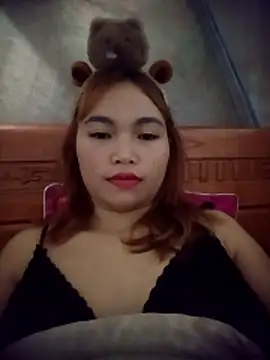 Snapshot of Rabbit-small chatting on 02/11/26, 03:39 Rabbit-small online show from 02/11/26, 03:39