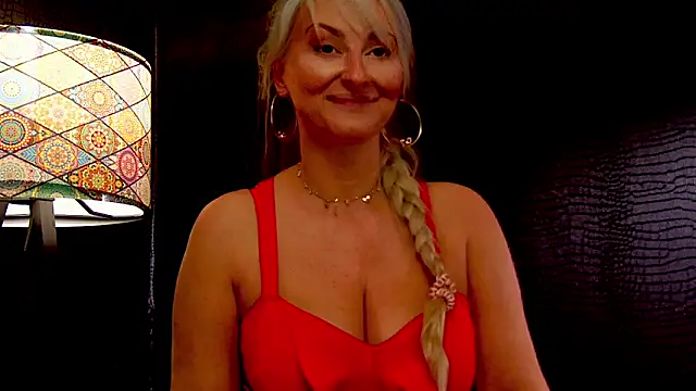 LeticiaReys online show from 11/29/25, 11:30