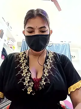 Hot radhaji online show from 04/13/26, 03:23