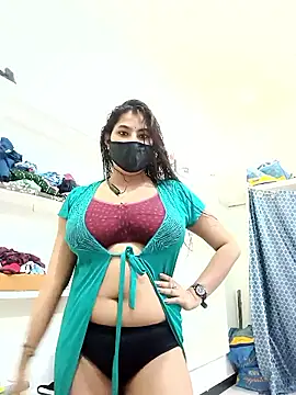 Snapshot of Hot_radhaji chatting on 04/29/26, 03:05 Hot radhaji online show from 04/29/26, 03:05
