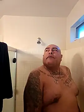 B1GLO online show from 11/11/25, 02:06