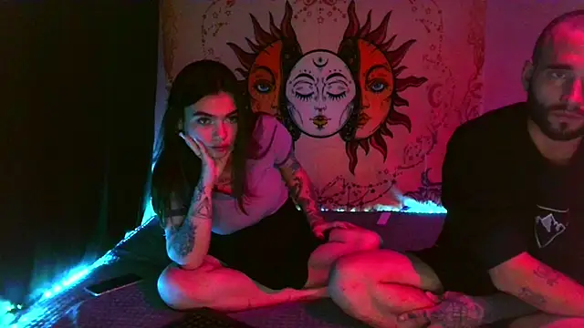 Snapshot of Woowow33 chatting on 10/12/25, 04:50 Woowow33 online show from 10/12/25, 04:50