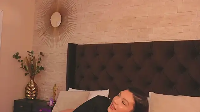 ClaraPasssion online show from 10/27/25, 07:51