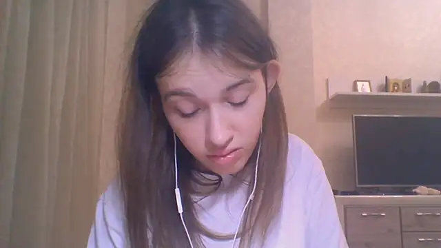 CeyaLier online show from 10/09/25, 05:11