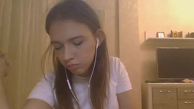 CeyaLier online show from 10/15/25, 06:08