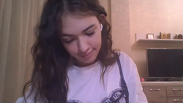 CeyaLier online show from 11/19/25, 05:46