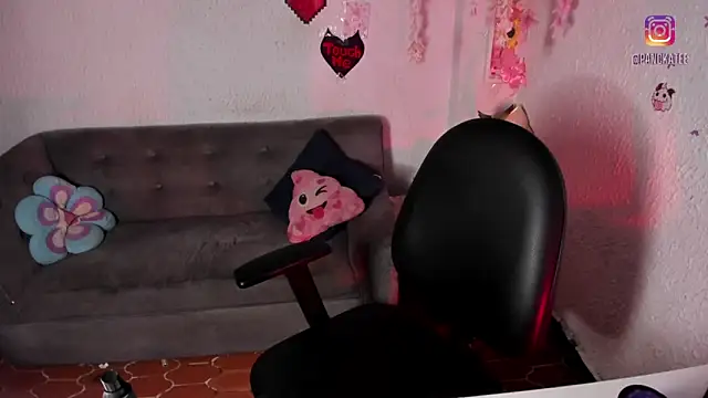 Emilycollei online show from 04/02/26, 05:49