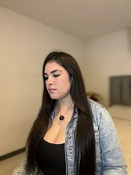 Isabella LaRue online show from 04/17/26, 12:02