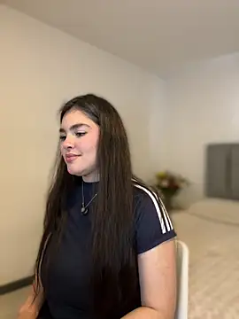 Isabella LaRue online show from 04/23/26, 10:01