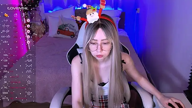 sofiisun online show from 12/23/25, 01:58