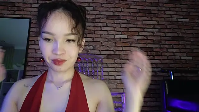 saya li1 online show from 11/09/25, 10:08