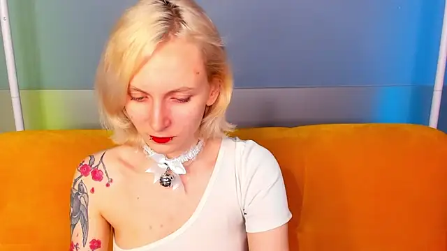 LikiLips online show from 02/05/26, 12:59