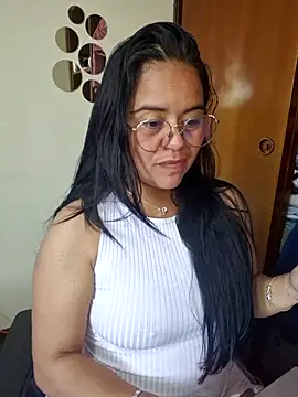 Miss  kendra  online show from 10/22/25, 02:17