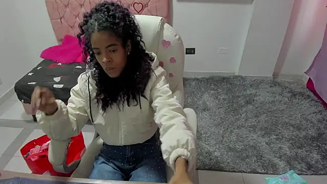 thianahorny online show from 02/17/26, 12:45