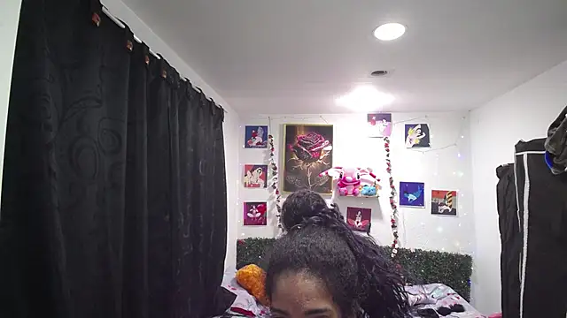 thianahorny online show from 04/13/26, 12:32