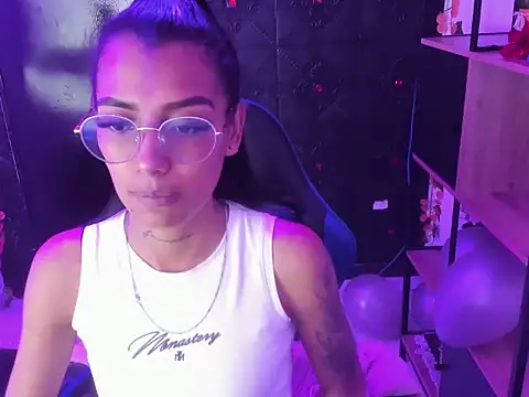 KarlaSlutSkinny   online show from 03/31/26, 08:31