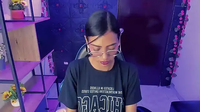 KarlaSlutSkinny   online show from 07/11/26, 09:05