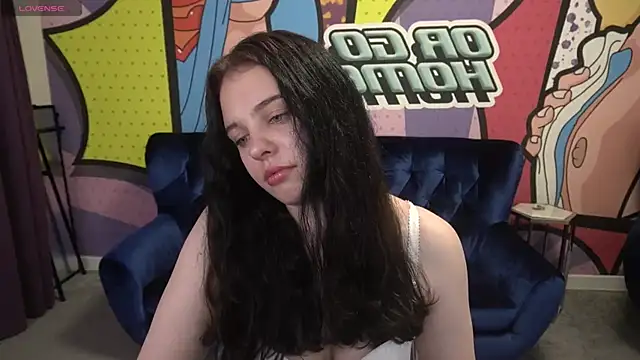 Snapshot of SnowWhiti chatting on 05/24/26, 07:08 SnowWhiti online show from 05/24/26, 07:08