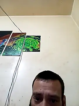 Snapshot of Alexelli40 chatting on 10/13/25, 05:57 Alexelli40 online show from 10/13/25, 05:57