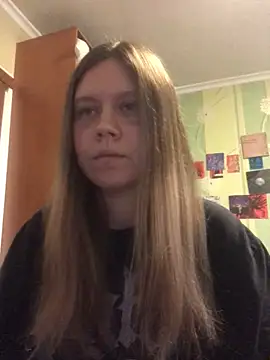 LunaVirelle online show from 11/13/25, 01:21