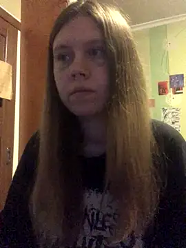 LunaVirelle online show from 11/14/25, 09:02