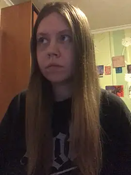 LunaVirelle online show from 03/17/26, 08:23