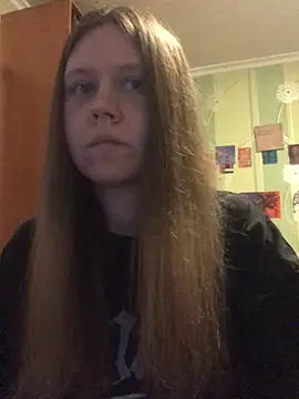 LunaVirelle online show from 04/19/26, 08:33