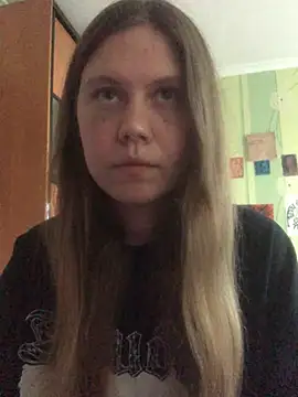 Snapshot of LunaVirelle chatting on 07/18/26, 02:32 LunaVirelle online show from 07/18/26, 02:32