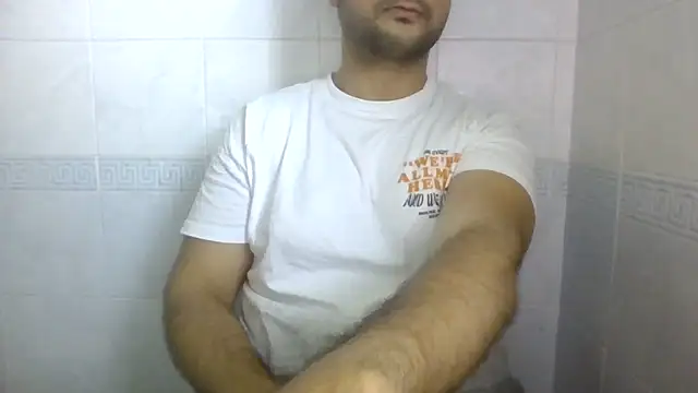 Snapshot of sci69 chatting on 05/15/26, 03:30 sci69 online show from 05/15/26, 03:30