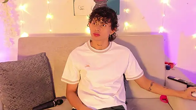 lua boy online show from 03/26/26, 04:07