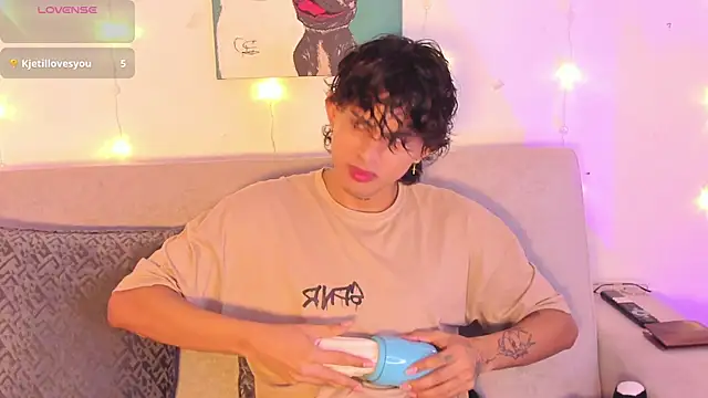 lua boy online show from 04/09/26, 03:17