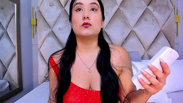 GabyParker  online show from 04/07/26, 12:05