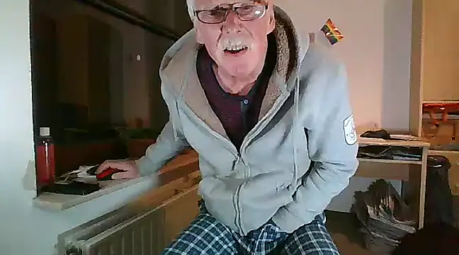 super-snoopy online show from 12/15/24, 03:42