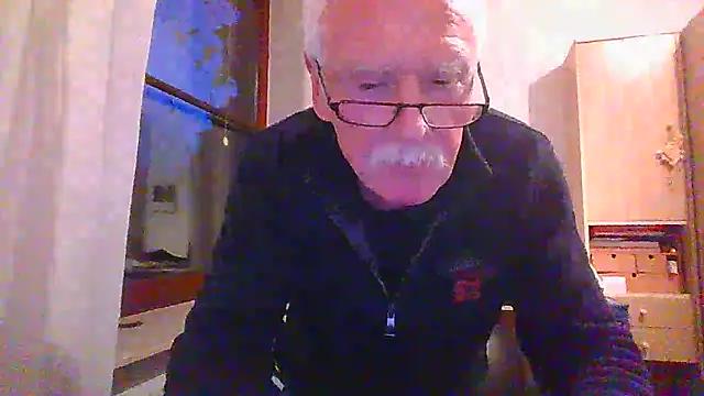 super-snoopy online show from 12/05/25, 03:41