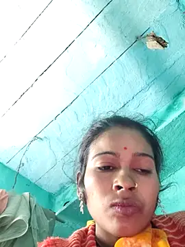 Snapshot of Co_punam chatting on 02/15/26, 11:01 Co punam online show from 02/15/26, 11:01