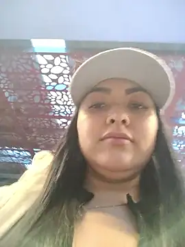 Victoria Jonhss online show from 10/14/25, 10:32