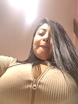 Victoria Jonhss online show from 10/23/25, 04:28