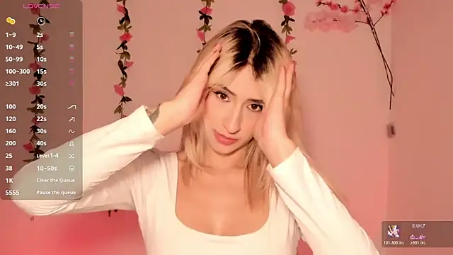 Ashleyroys 111 online show from 04/24/26, 07:27