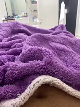 Snapshot of _AlexP chatting on 10/26/25, 04:57 AlexP online show from 10/26/25, 04:57