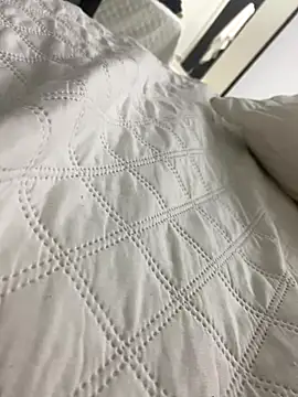 Snapshot of _AlexP chatting on 10/28/25, 12:36 AlexP online show from 10/28/25, 12:36