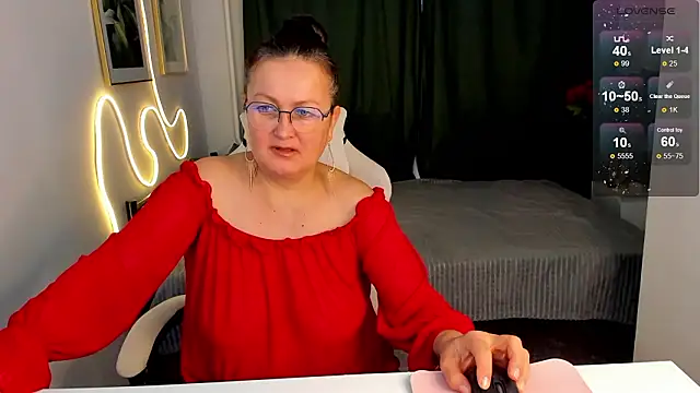 hottyannaa online show from 02/18/26, 02:51