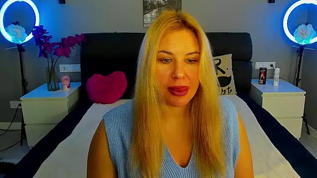 Passion-Blondy online show from 01/12/26, 06:46