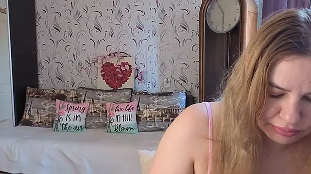 Snapshot of Passion-Blondy chatting on 06/26/26, 10:08 Passion-Blondy online show from 06/26/26, 10:08