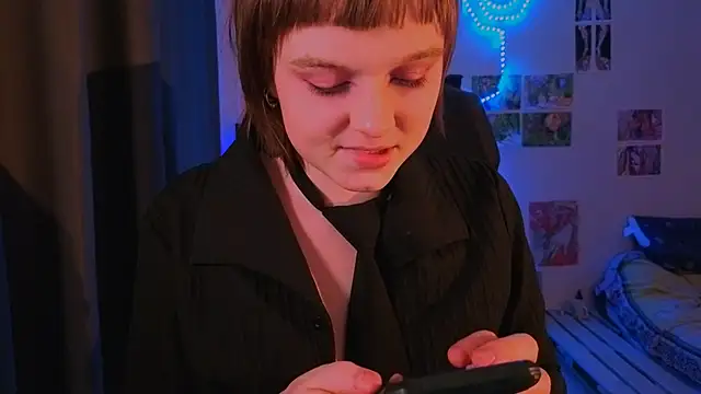 liquid0fluid0 online show from 11/04/25, 07:46