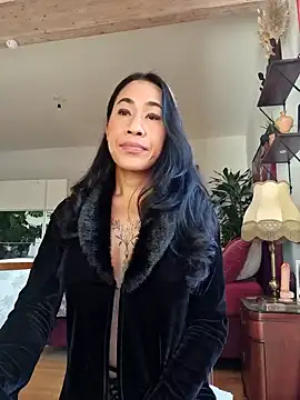 bianca bellamy online show from 10/18/25, 08:37