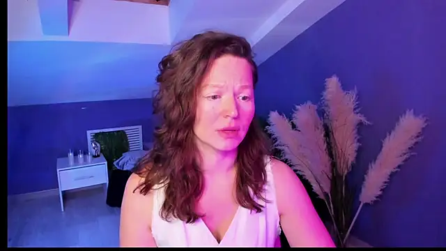 AuroraBorealis   online show from 12/22/25, 10:12